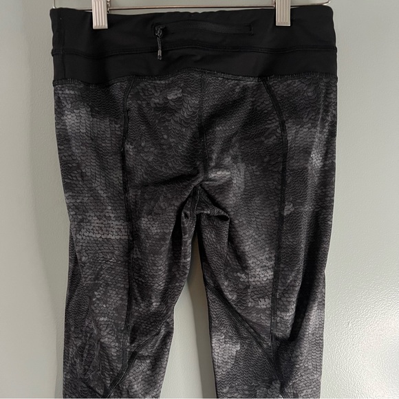 lululemon Inspire Crop II *All Full-On Luxtreme - Picture 8 of 9